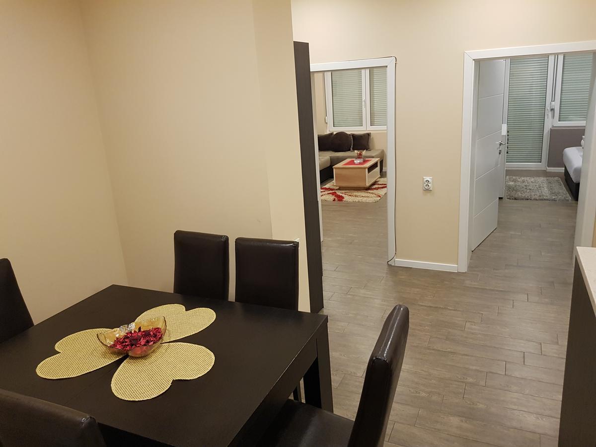 Ceca Apartman Nis Bagian luar foto
