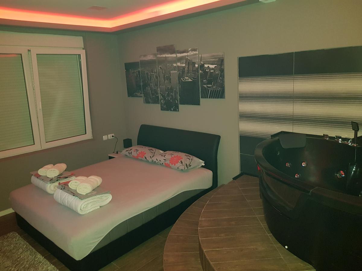 Ceca Apartman Nis Bagian luar foto